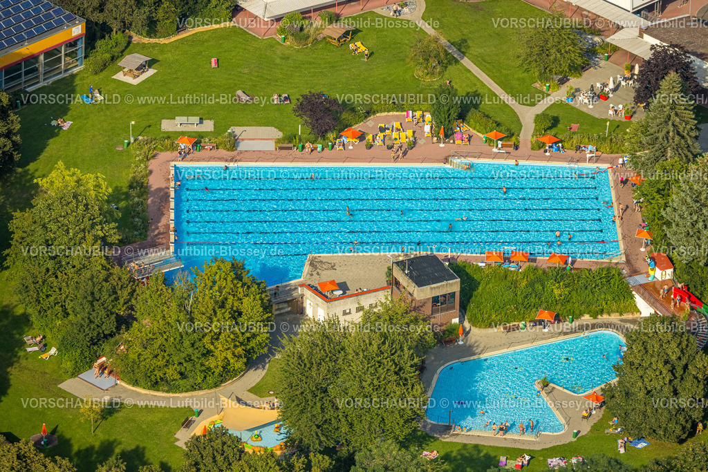 Beckum230804606 | Luftbild, Freibad und Badegäste, Beckum, Münsterland, Nordrhein-Westfalen, Deutschland