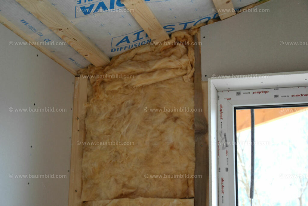 bib-lg18-putzarbeiten-0170 | Nach LV-Leistungsgruppen sortierte Detailfotos über den Bau eines Hauses. Alle Hausbau-Bilder direkt vom Urheber und Autor der Website Haus-Selber-Bauen.com