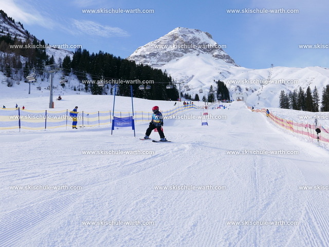 Moritz (1) | Photos von der Skischule Warth - Realisiert mit Pictrs.com
