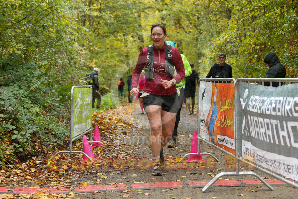 251026_1325_EX1_3431 | Sportfotografie im Rhein-Sieg Kreis, Köln, Bonn, NRW, Rheinland Pfalz, Hessen, etc. Unser Tätigkeitsfeld umfasst den Laufsport vom Volkslauf über den Marathon, Duathlon, Triathon bis zum Ultralauf wie Kölnpfad Ultra oder Schindertrail.