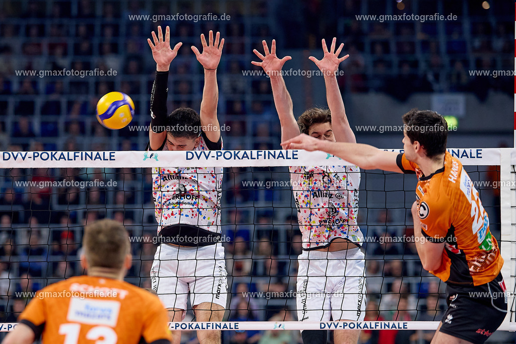 GER, BERLIN RECYCLING Volleys - SWD powervolleys Dueren, Volleyball, DVV-Pokalfinale Maenner 2025, 02.03.25 | GER, BERLIN RECYCLING Volleys - SWD powervolleys Dueren, Volleyball, DVV-Pokalfinale Maenner 2025, 02.03.25Foto: Gerald Oelze-de Stoppany
