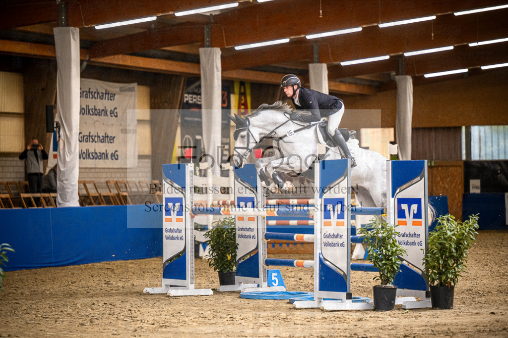 DOS_1777 | Entdecke hochwertige Reitturnierfotos von Foto Oger. Professionell, emotional und authentisch – jetzt Lieblingsmomente im Shop bestellen.Deutschlandweite Turnierfotografie. - Realisiert mit Pictrs.com