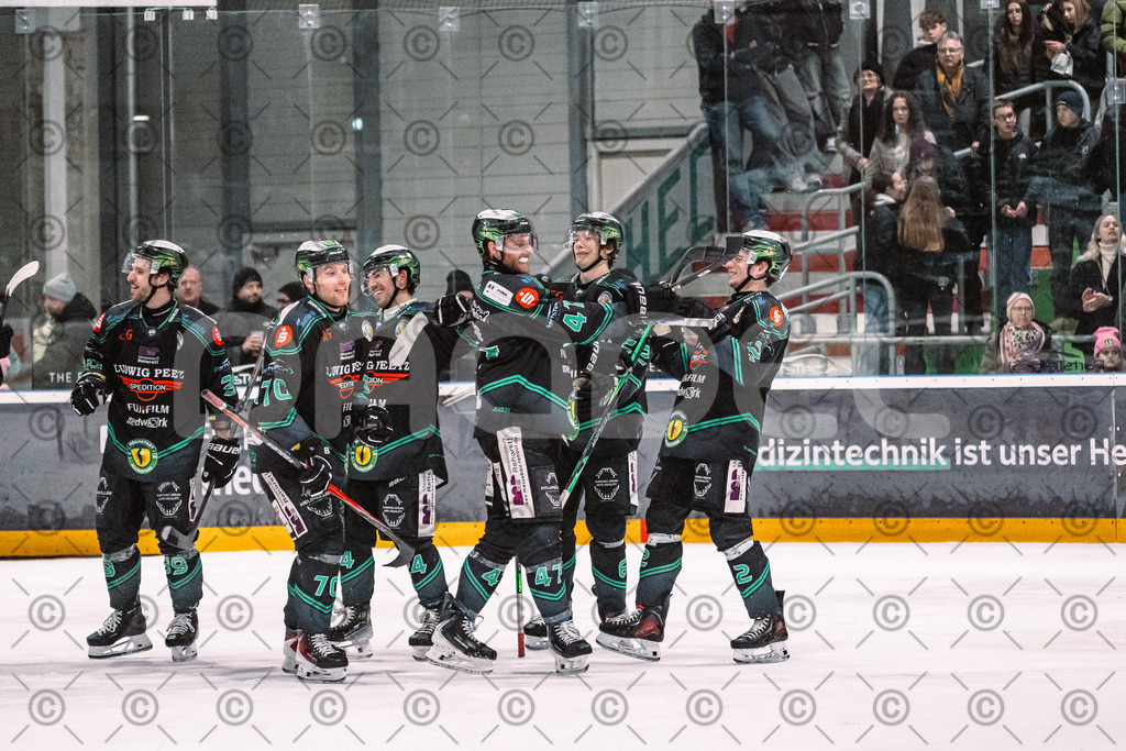 Alligators_vs_Lindau_20_02_2026-46 | Höchstadt Alligators Fotogalerie: Eishockey-Action aus Franken. Professionelle Spielfotos, Portraits & Stadionbilder zum Download. Jetzt entdecken! - Realized with Pictrs.com