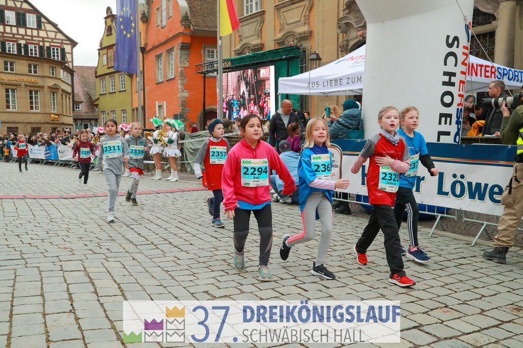 AOK JuniorCup 400m | 3Koenigslauf 2023 - Realisiert mit Pictrs.com