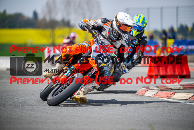 MaZZes_FotoMatrix_230507_9735 | UE40