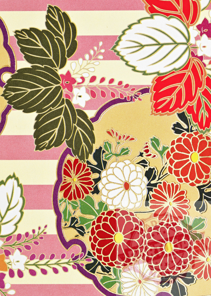 Japanese traditional chrysanthemum and leaves pattern decorating pink and gold striped background | Traditional japanese chrysanthemum and leaves pattern decorating a pink and gold striped background - Realisiert mit Pictrs.com