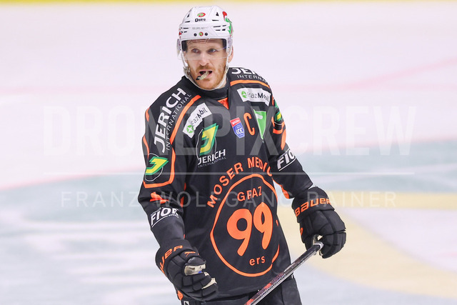 Moser Medical Graz 99ers vs EC iDM Wärmepumpen VSV – Ice Hockey    | Graz, Austria, 27.FEB.26 - ICE HOCKEY - ICE Hockey League, Graz 99ers vs Villacher SV. The image shows Korbinian Holzer (99ers).     