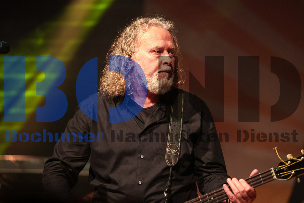 SES_GEBZFR20250828-32 | bond - Realisiert mit Pictrs.com