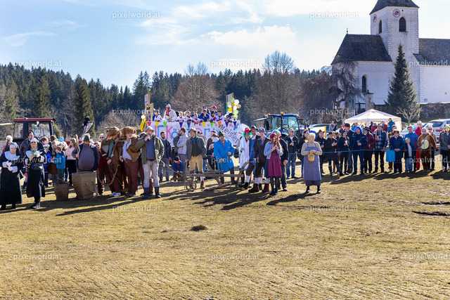 Bärentreiben in Steuerberg | Bildershop von pixelworld.at - Realisiert mit Pictrs.com
