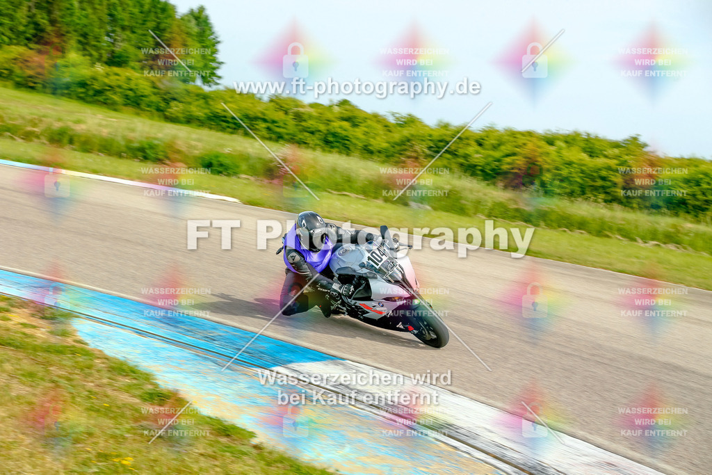 _MOT0982 | Hier findet Ihr Bilder von Touristenfahrten auf der Nürburgring Nordschleife oder von anderen Veranstaltungen die ich besucht habe. Viel Spass beim Durch Schauen 