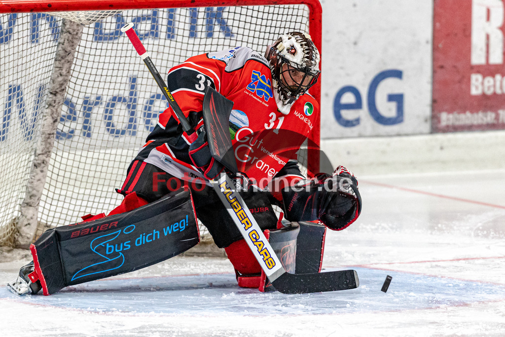TSV Peißenberg Miners vs ESC River Rats Geretsried | Eishockey Bayernliga 2023/2024, TSV Peißenberg Miners vs ESC River Rats Geretsried,
Korbinian SERTL (Miners Goali 31) in Aktion,
2023-10-15 in Peißenberg (Eisstadion)
31 Korbinian SERTL (Miners Goali 31)
Copyright: WolfgangxLindner foto-lindner.de