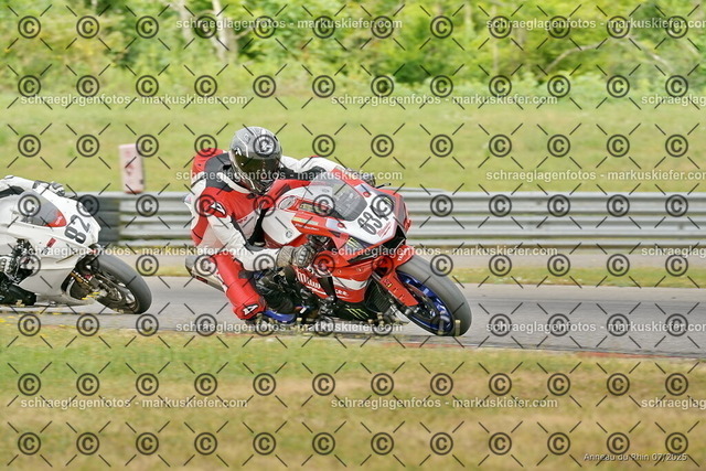 25bt05-0017 | markuskiefer.com - Realisiert mit Pictrs.com