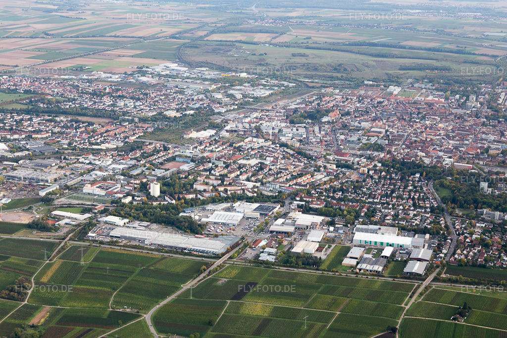 Luftbild: Landau-Nord in Landau in der Pfalz im Bundesland Rheinland-Pfalz in Deutschland. Foto: IMG_103833.jpg vom 01.10.2017 durch Werner Riehm/FLY-FOTO.de