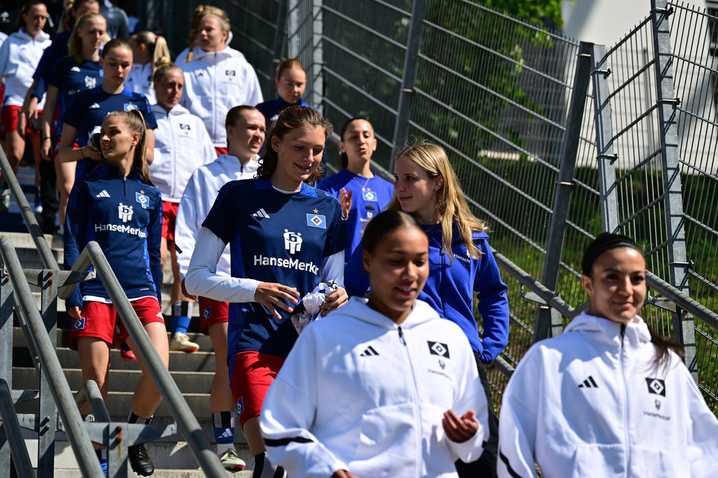 Fußball I Frauen I Saison 2024-2025 I 2. Bundesliga I 25. Spieltag I Hamburger SV - SC Freiburg II | Der Sportfotograf. - Realisiert mit Pictrs.com