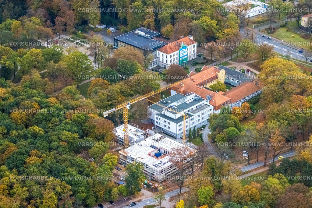 Hamm221011813 | Luftbild, Klinik für Manuelle Therapie, Baustelle und Neubau, Kurhaus Bad Hamm, Spruch Ach diese Lücke, Heessen, Hamm, Ruhrgebiet, Nordrhein-Westfalen, Deutschland
