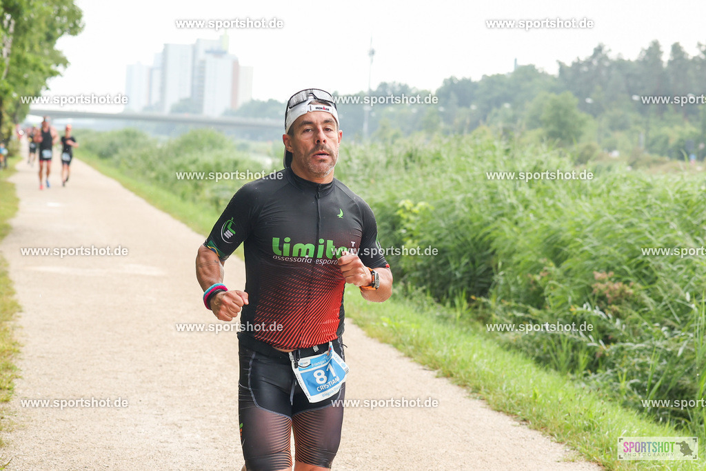 LUR_1651 | 34. M-net Erlanger Triathlon 2025 #erlangertriathlon  #mnettriathlon2025 #mnettriathlon #team #olympischedistanz #mitteldistanz #triathlon #maindonaukanal  #erlangertriathlon2025 #yourpictrs #tv1848 #tv1848erlangen  #triathlonbayern #sportinerlangen #demsportverbunden #sportshot_your_pictrs Copyright: www.sportshot.de