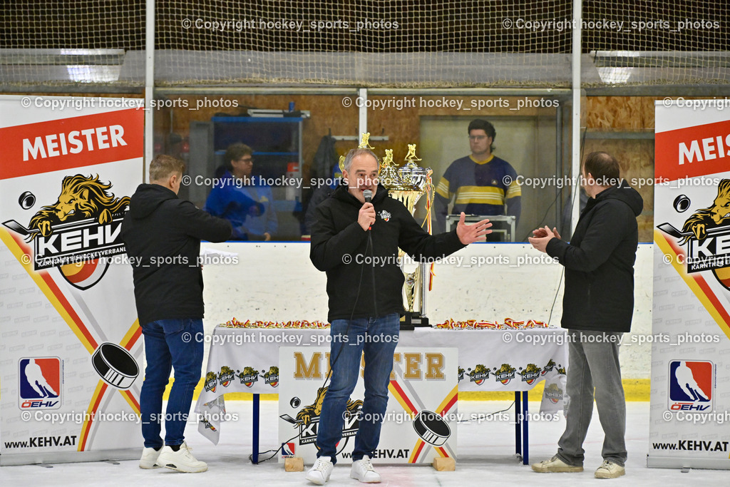 ESC Sparkasse Steindorf Meister 2025/26 | KEHV, Kärntner Eishockeyverband Präsident Michael Herzog Löschnig, KEHV SIEGFRIED BREIML, KEHV Michael Baumer, ESC Sparkasse Steindorf Meister 2025/26, ESC Sparkasse Steindorf Meister 2025/26 am 08.03.2026 in Althofen (Stadthalle Althofen), Austria, (Photo by Bernd Stefan)