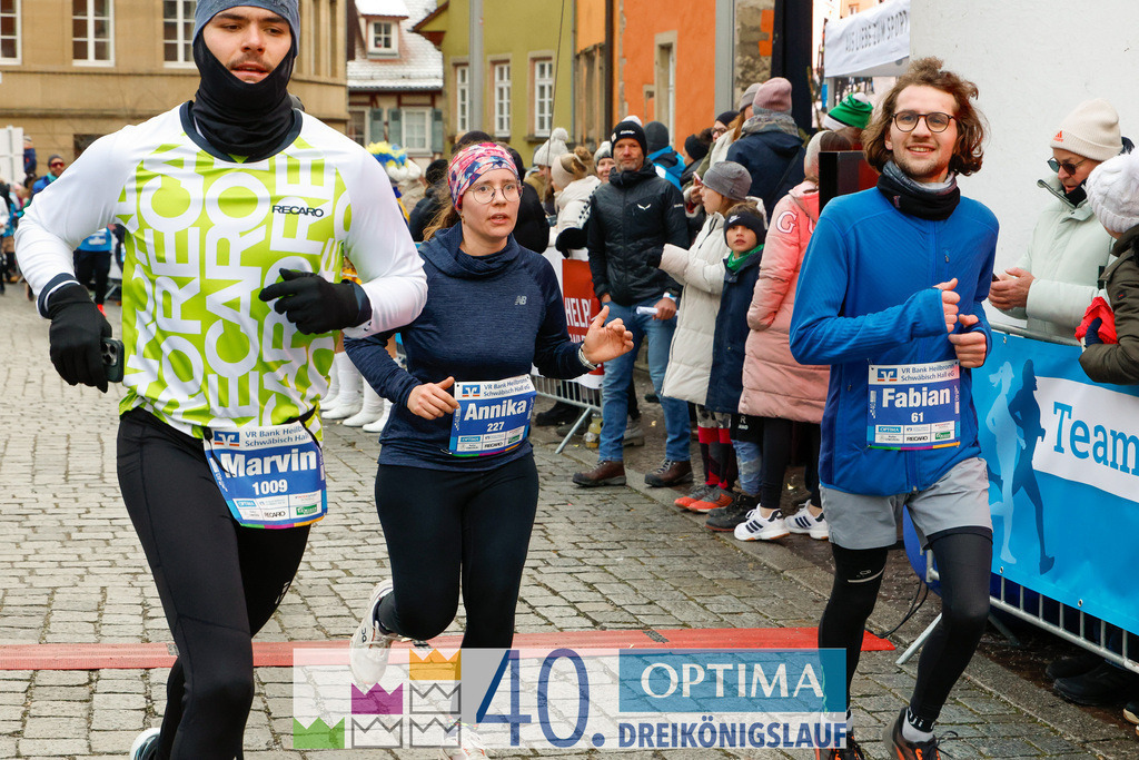 VR Bank Hauptlauf 10km | 40. Optima 3koenigslauf 2026 - Realisiert mit Pictrs.com