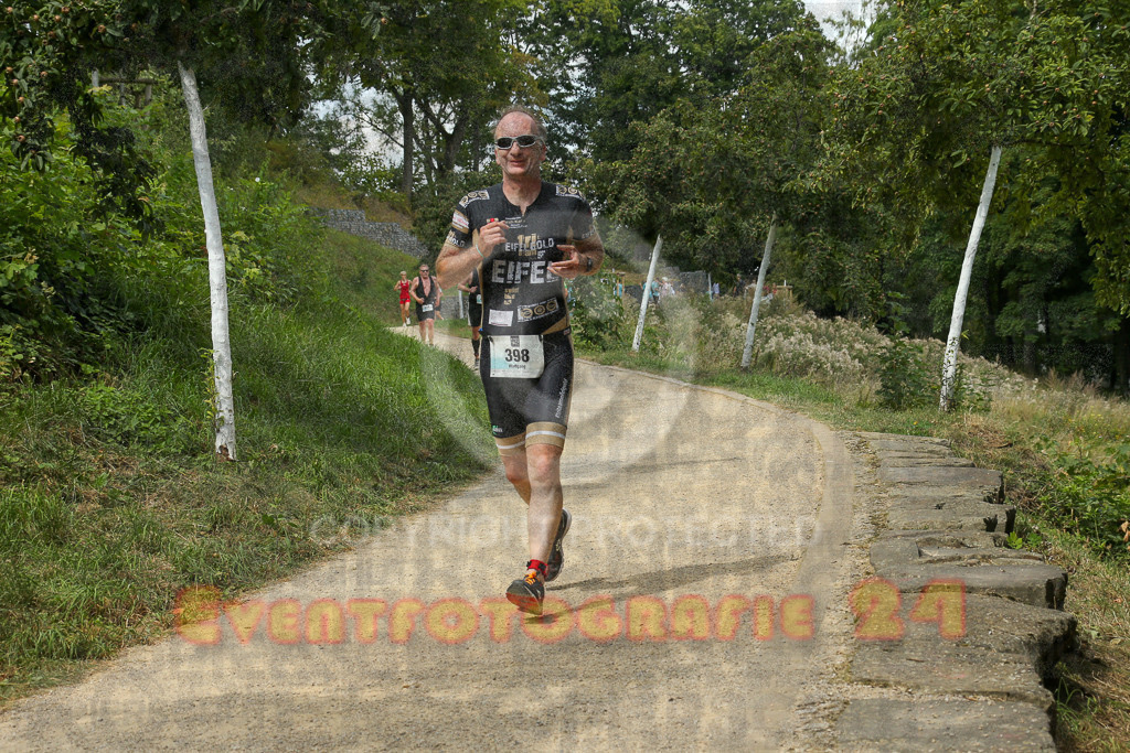 250824_1346_EX1_3617 | Sportfotografie im Rhein-Sieg Kreis, Köln, Bonn, NRW, Rheinland Pfalz, Hessen, etc. Unser Tätigkeitsfeld umfasst den Laufsport vom Volkslauf über den Marathon, Duathlon, Triathon bis zum Ultralauf wie Kölnpfad Ultra oder Schindertrail.