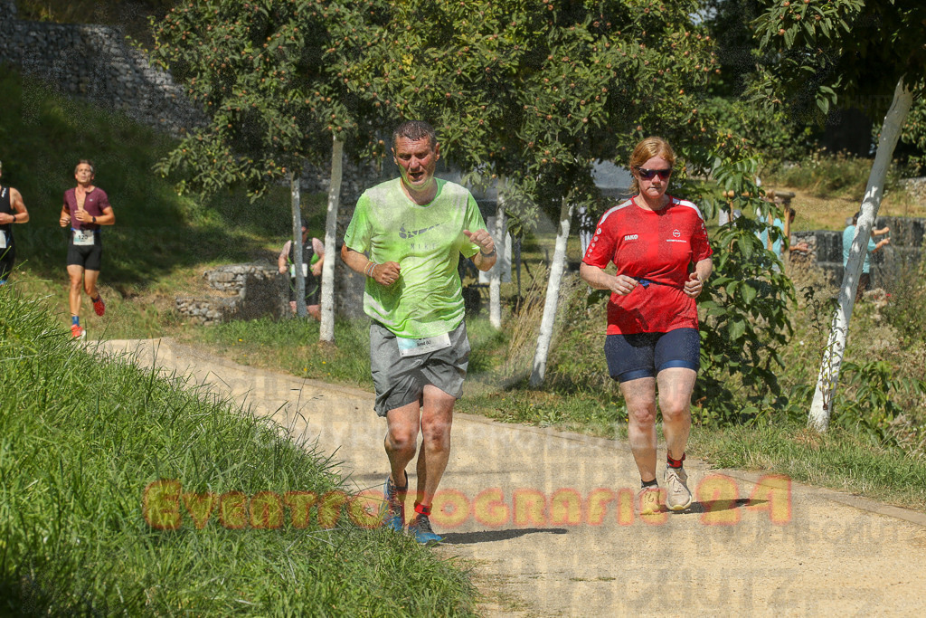 250824_1236_EX1_9899 | Sportfotografie im Rhein-Sieg Kreis, Köln, Bonn, NRW, Rheinland Pfalz, Hessen, etc. Unser Tätigkeitsfeld umfasst den Laufsport vom Volkslauf über den Marathon, Duathlon, Triathon bis zum Ultralauf wie Kölnpfad Ultra oder Schindertrail.