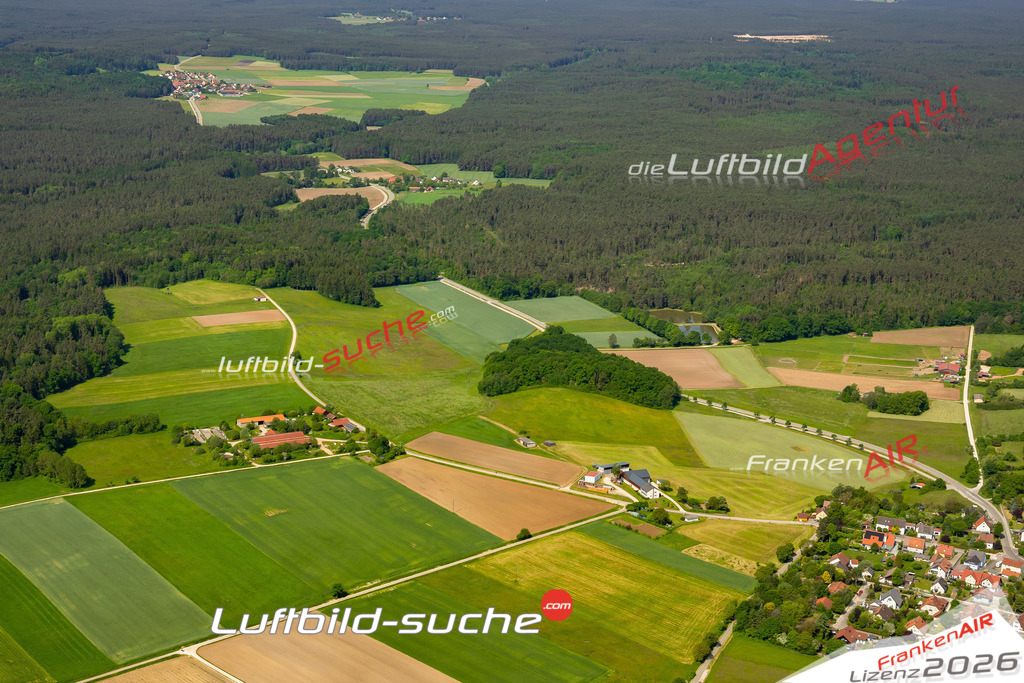Das Luftbild zeigt  Pyrbaum - Die Luftaufnahme wurde 2023 vom UL-Flugzeug aus erstellt ( keine Drohne ) - Hochauflösende Luftaufnahme - Für grossformatige Ausdrucke geeignet. Die Geschenkidee !Mit Lizenz und Bildrechte bestellbar