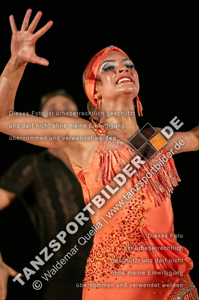 20250504-10637 | Hier finden Sie Tanz Bilder vom Latein und Standard Formationen tanzen. Sportbilder vom Tanzsport. Schöne Fotos und von Weltmeisterschaft, Europameisterschaft, Bundesliga, Regionalliga, Oberliga und Landesliga sowie von GOC Stuttgart, DanceComp, WM Bremen