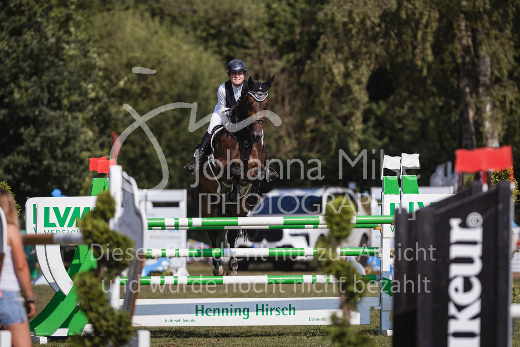 240720_LC_M2-Spr-445 | Deine schönsten Turniermomente als professionelle Fotos! Entdecke hochwertige Pferdesport-Fotografie im Online-Shop. Jetzt Fotos finden & bestellen!