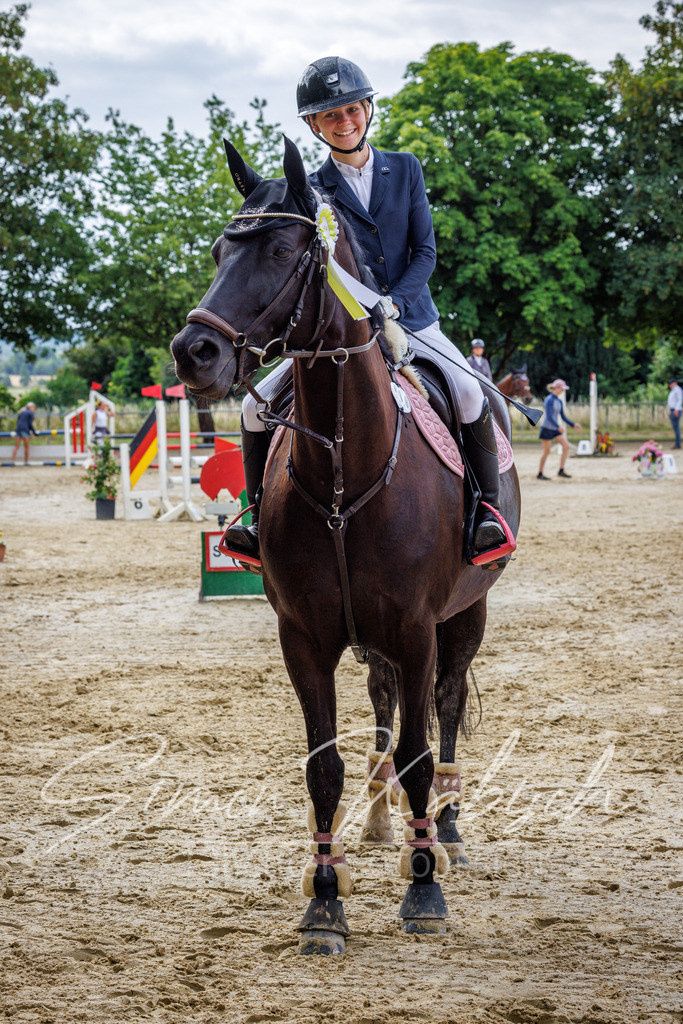 20260705-_3LI3968 | Tierfotografie Pferde, Hunde, Katzen, Haustiere.
Turnierfotografie Reitturniere, Reiten, Springreiten, Dressur in Hanau, dem Main-Kinzig-Kreis und dem Rhein-Main- Gebiet um Frankfurt