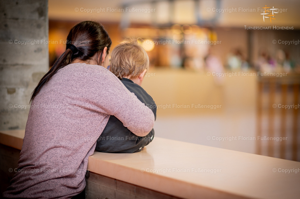 Promo-268 | "Fussifoto.com – Ihr Ansprechpartner für hochwertige Fotografie! Entdecken Sie kreative Bilder und professionelle Dienstleistungen. Kontaktieren Sie uns für Ihre Projekte!"