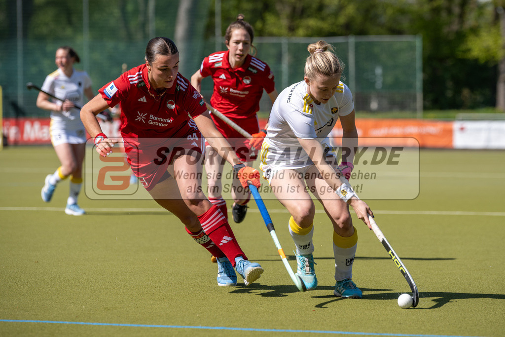 SFE_20250412_0035 | Köln, Deutschland, 12.04.2025:  Hockey 1. Bundesliga Damen Rot-Weiss Köln - Harvestehuder THC im KTHC Stadion Rot-Weiss Köln Tennis and Hockey Club am 12.04.2025 in Köln, Deutschland. (Foto von Stephan Fehrmann)Köln, Germany, 12.04.2025: Hockey 1. Bundesliga Damen Rot-Weiss Köln - Harvestehuder THC in KTHC Stadion Rot-Weiss Köln Tennis and Hockey Club at 12.04.2025 in Köln, Deutschland. (Foto from Stephan Fehrmann)