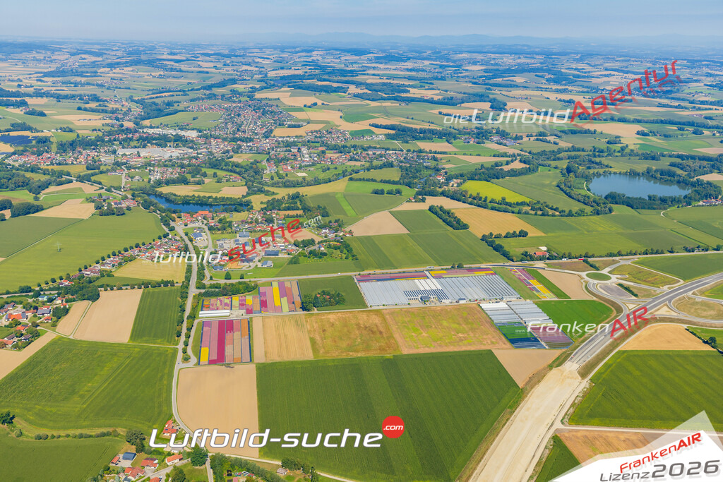 Schrägluftbild  Rottau  Pocking - Das Luftbild wurde 2025 vom UL-Flugzeug heraus erstellt ( keine Drohne ) - Hochauflösende Luftaufnahme -Nicht vergleichbar mit Google Maps oder Satelittenbilder- Die Geschenkidee !Mit Lizenz und Bildrechte bestellbar