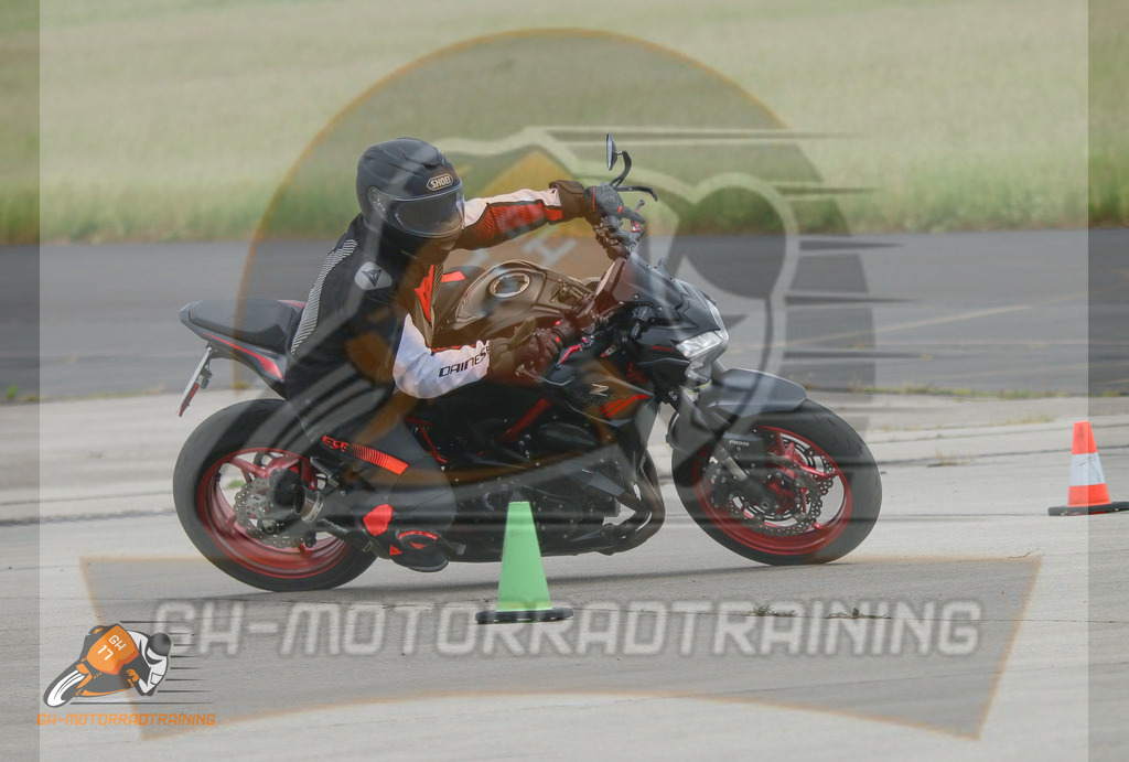 IMG_2830 | gh-motorradtraining-foto.de - Realisiert mit Pictrs.com