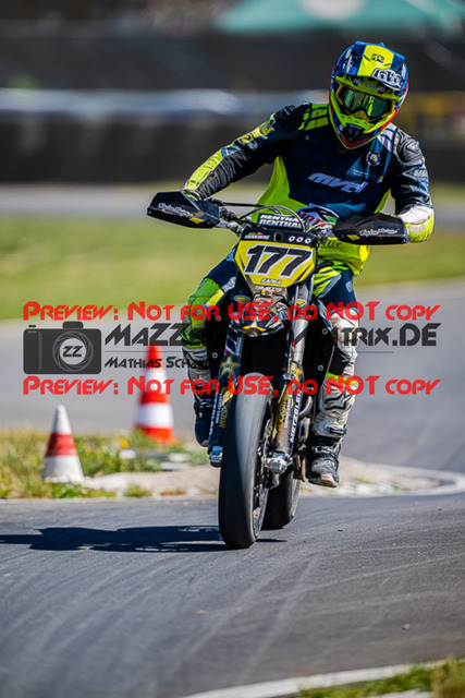 MaZZes_FotoMatrix_220702_910 | S1