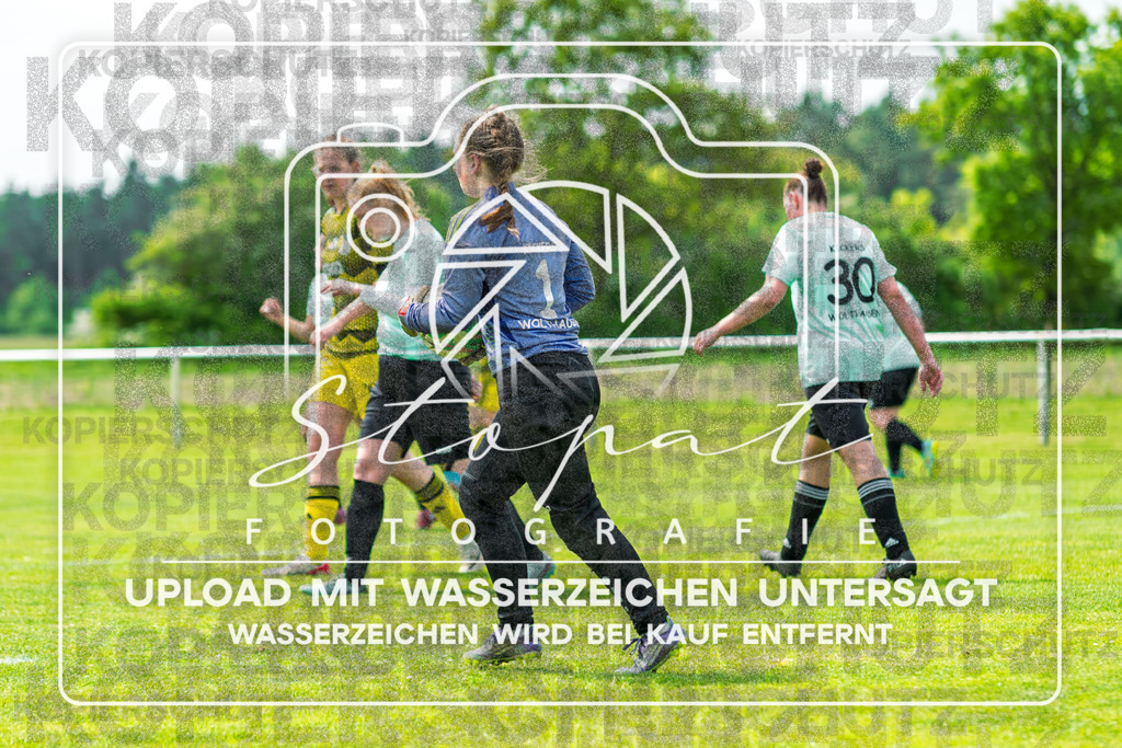 Kreisliga Damen HK/CE - Kickers Wolthausen vs. SG Fulde | Chiara-Celine Normann (Kickers Wolthausen #1); Kreisliga Damen HK/CE - Kickers Wolthausen vs. SG Fulde am 17.05.26 in Sportplatz Wolthausen, Wolthausen - Realisiert mit Pictrs.com
