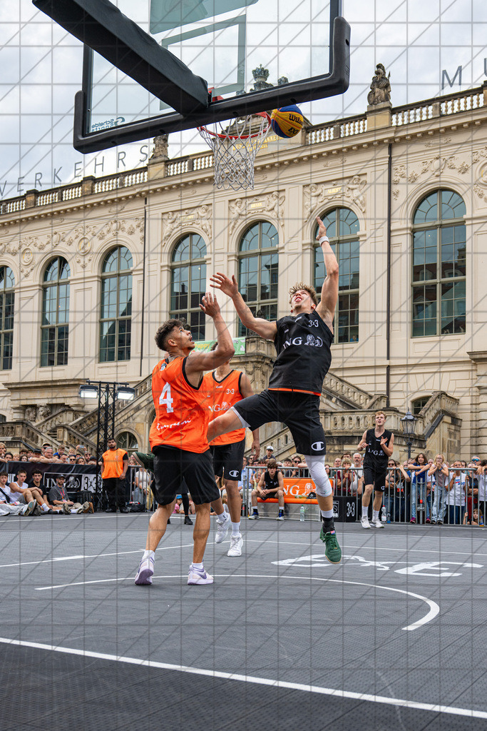 DIE FINALS 2025 | Dt. Meisterschaft 3x3   | 1/4 Finale Männer //  02.08.25: DIE FINALS 2025 | Dt. Meisterschaft 3x3   / Dresden / Deutschland  //   CREDIT:www.bullenfotos.de, Martin König, Hörner Weg 40, D-49078 Osnabrück, +4917663732967 // Nutzung und Weitergabe nur zu den vereinbarten Zwecken. Presseanfragen an Ersteller. Alle Rechte beim Ersteller. Honorierung nach MFM. - Realisiert mit Pictrs.com