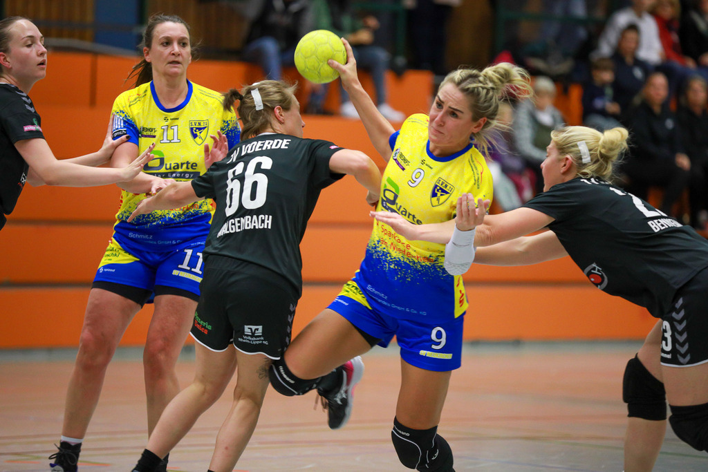 SVN_TvVoerde_021124_031 | Bildergalerie von Sport-Ereignissen aber auch von weiteren spannenden Dingen - nicht nur vom Niederrhein. In Anlehnung an den bekannten Spruch von Hanns Dieter Hüsch heißt das Motto: "Niederrhein ist überall".  - Realisiert mit Pictrs.com