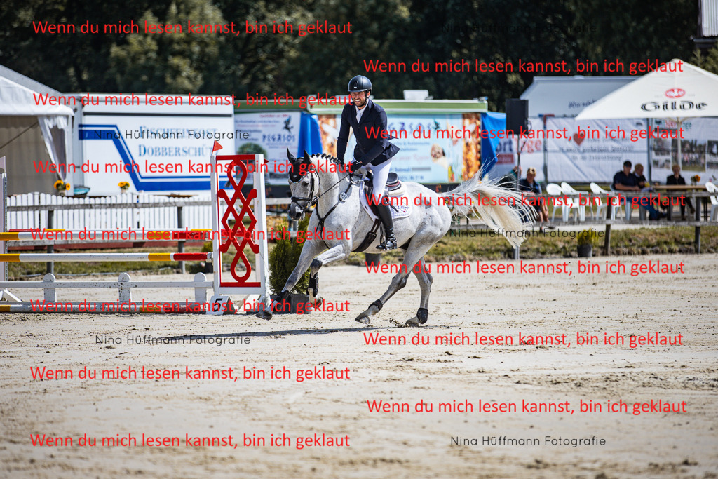 BK1A4993 | Turnierbilder Turnierfotos Nina Hüffmann Turnierfotografie Pferdefotografie Tierzeichnung Haustierzeichnung Pferdezeichnung Hundezeichnung Videograf  - Realisiert mit Pictrs.com
