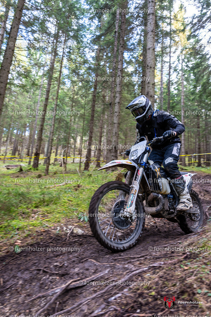 fuernholzer_251026-C1-466 | Fotografische Impressionen von der Red Stag Enduro Extreme by fuernholzer-photography.com. Endurosport in Österreich fotografisch festgehalten von fuernholzer. Auftragsfotografie für Private, Gewerbefotos und Industriefotografie. Eventfotografie, Sportfotografie und Motorsportfotografie. Anbieter von Fotoworkshops, Fototraining, fotografischen Vorträgen und Fotoseminaren.