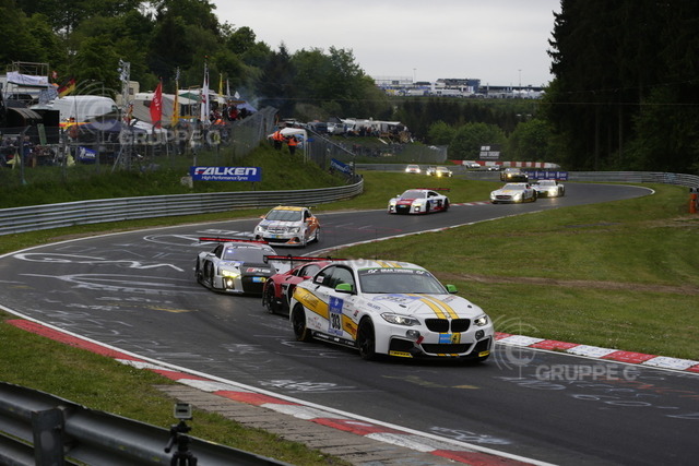 Motorsports / 24 Stunden Nürburgring 2015, Nürburgring-Nordschleife, GER | Martin Kaemena, Andreas Ott, Alexander Rappold, Thomas Müller - Realisiert mit Pictrs.com