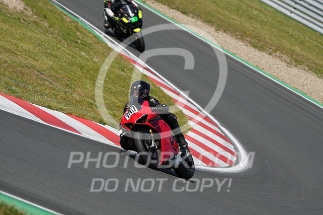 2025_05_12_PBK_15188 | Sportfotografie; SlowMotion; Video; Rennstrecke; Hafeneger; Speer; Racing; RSE; BMW; CBO; Trackday; Motorsportarena; Hockenheimring; Brno; Most; Barcelona; Valencia