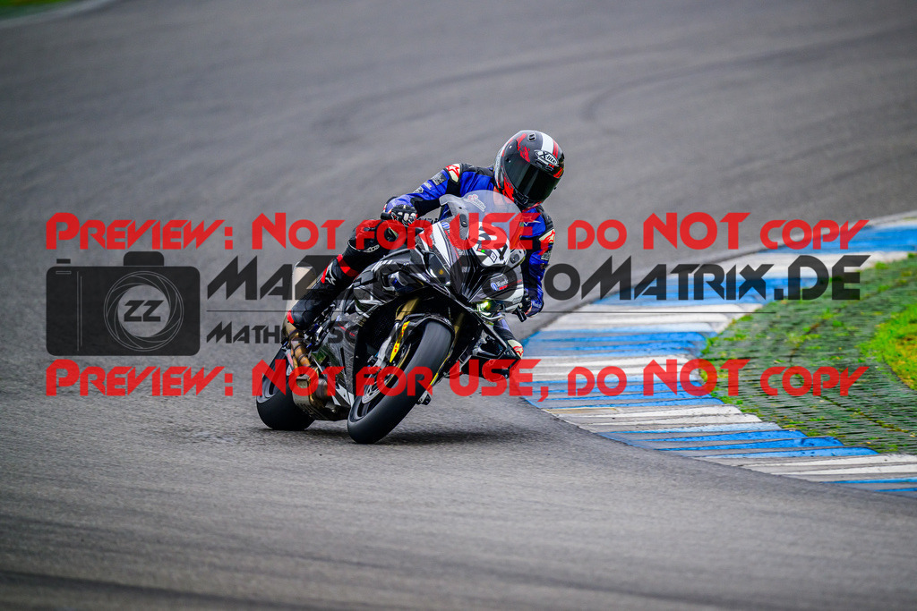 MaZZes_FotoMatrix_240614_6007705_2963 | WEISS