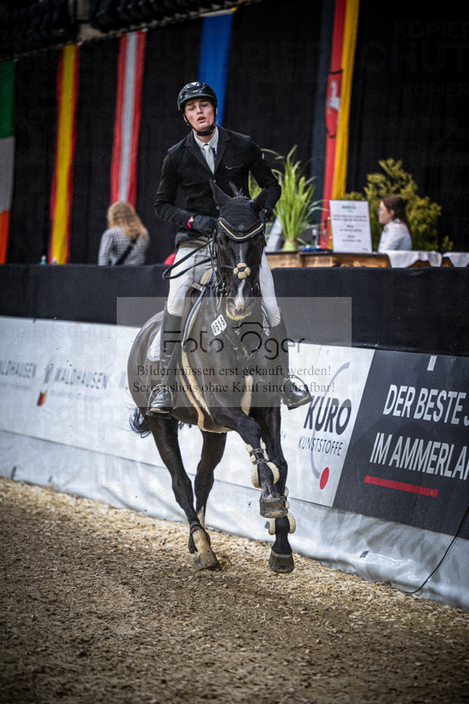 DOS_0067 | Entdecke hochwertige Reitturnierfotos von Foto Oger. Professionell, emotional und authentisch – jetzt Lieblingsmomente im Shop bestellen.Deutschlandweite Turnierfotografie. - Realisiert mit Pictrs.com