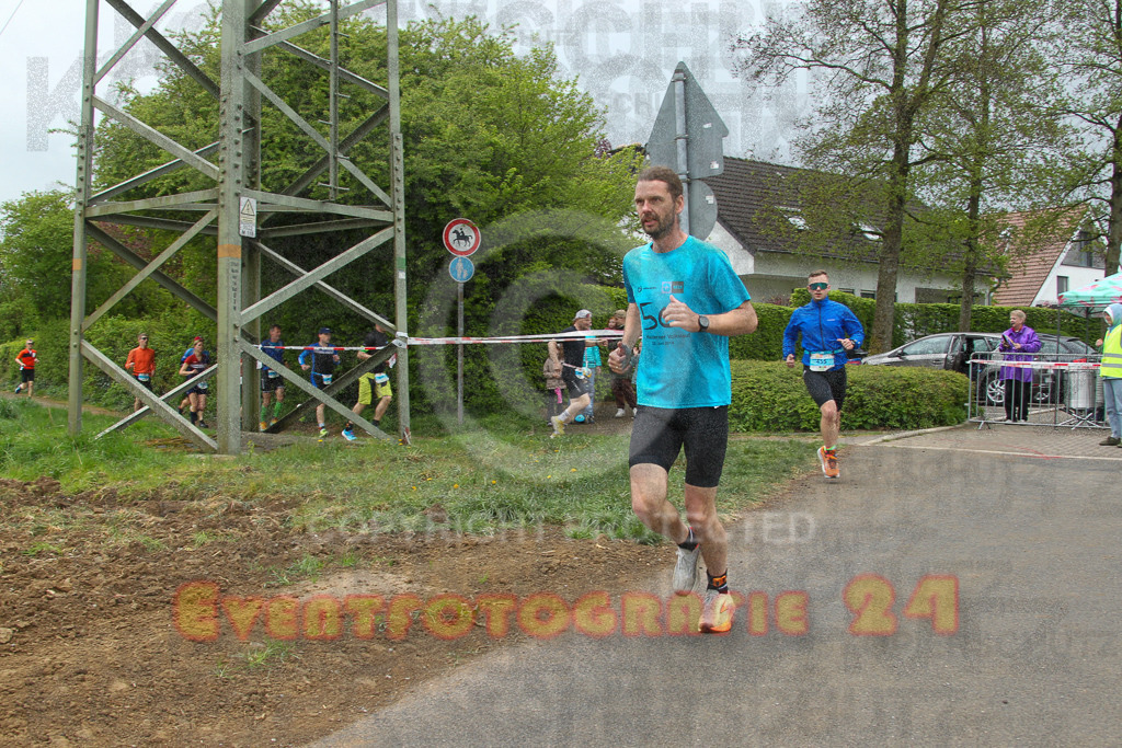 250413_1121_EV4_7582 | Sportfotografie im Rhein-Sieg Kreis, Köln, Bonn, NRW, Rheinland Pfalz, Hessen, etc. Unser Tätigkeitsfeld umfasst den Laufsport vom Volkslauf über den Marathon, Duathlon, Triathon bis zum Ultralauf wie Kölnpfad Ultra oder Schindertrail.