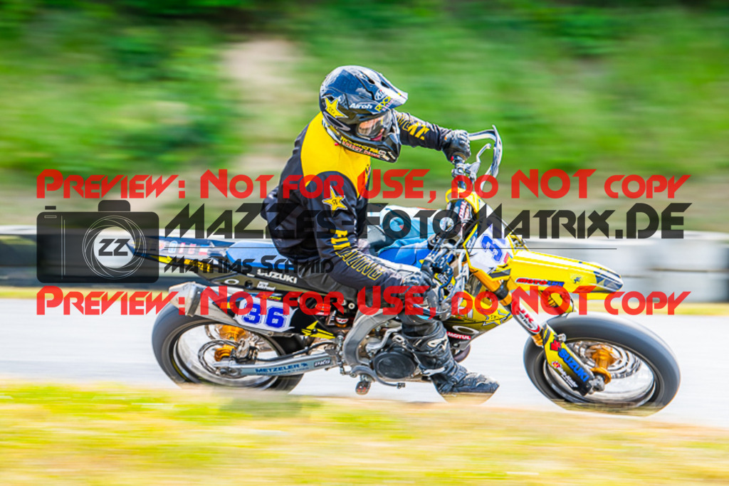 MaZZes_FotoMatrix_220528_5179 | Fotograf Mathias Schmid
Sportfotograf,
Eventfotograf,
Hochzeitsfotograf,
Portraitfotograf