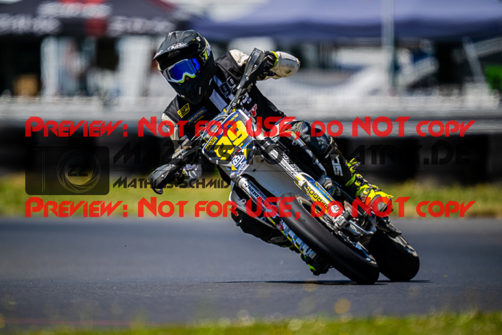 MaZZes_FotoMatrix_220703_3856 | S2