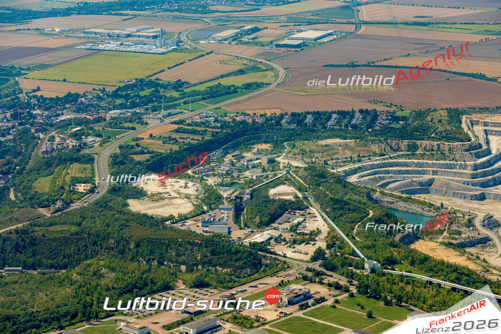 Tagebau Bernburg Bild- Das Luftbild wurde 2025 vom UL-Flugzeug heraus erstellt ( keine Drohne bzw. Drohnenaufnahme ) - Hochauflösende Luftaufnahme -Nicht vergleichbar mit Google Maps oder Satelittenbilder- Die Geschenkidee !Mit Lizenz und Bildrechte bestellbar - CC