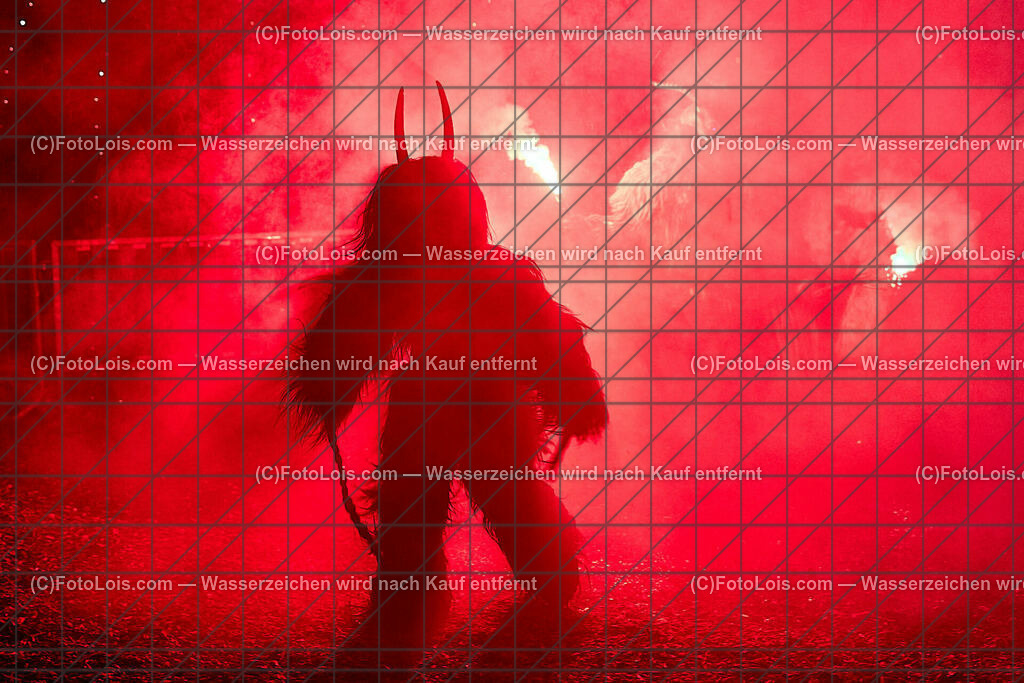 ALP7194_Wieselburger Advent_Zwieslteifln | (C)FotoLois.com, Alois Spandl. 25igster WIESELBURGER ADVENT, Perchtenlauf der 'Zwieslteifln', Fr 22. Dez. 2023.