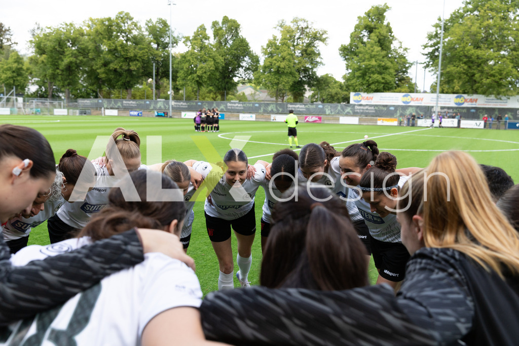 Fußball I Frauen I Saison 2025-2026 I Frauen 3. Liga | FVRZ Gruppe 2 | 18. Spieltag I Spielvereinigung Schaffhausen Damen 1 - Team Furttal Zürich I 17.05.2026 | Hochwertige Sportfotos kaufen & lizenzieren für Medien, Vereine, Agenturen & Sportler:innen. Entdecke professionelle Sportfotografie im Bildshop von Alexander Franzen. - Realisiert mit Pictrs.com