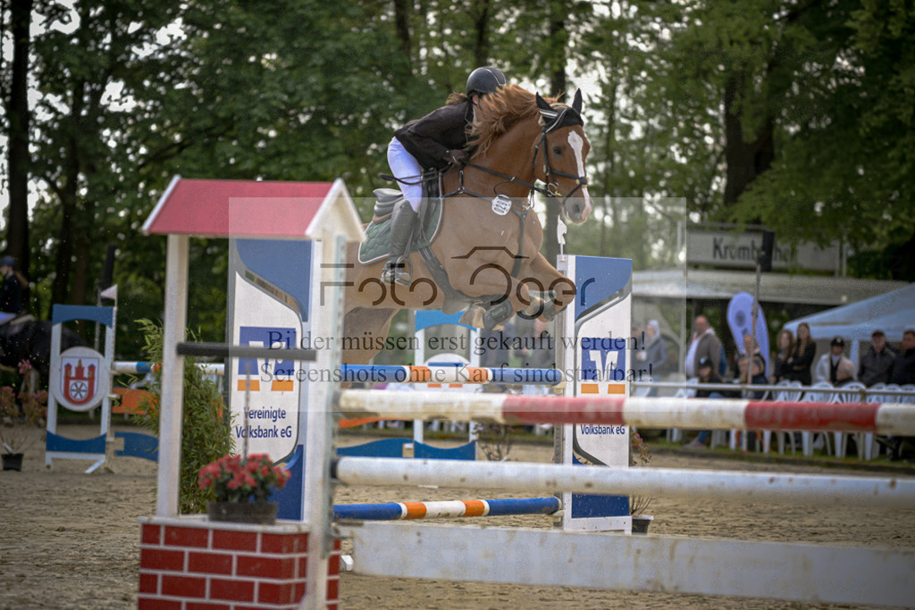 20240505-DOS_7953 | Entdecke hochwertige Reitturnierfotos von Foto Oger. Professionell, emotional und authentisch – jetzt Lieblingsmomente im Shop bestellen.Deutschlandweite Turnierfotografie. - Realisiert mit Pictrs.com