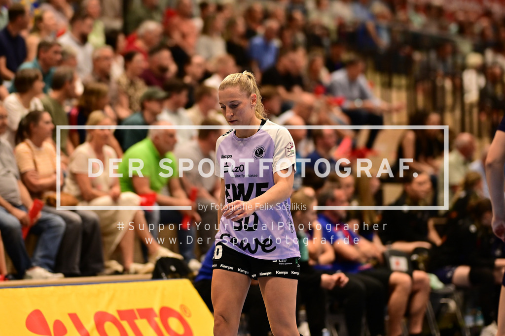 Handball I Frauen I Saison 2025-2026 I Play-Offs 5-11 I 3. Spieltag I Buxtehuder SV - VfL Oldenburg I 176220 | Der Sportfotograf. - Realisiert mit Pictrs.com